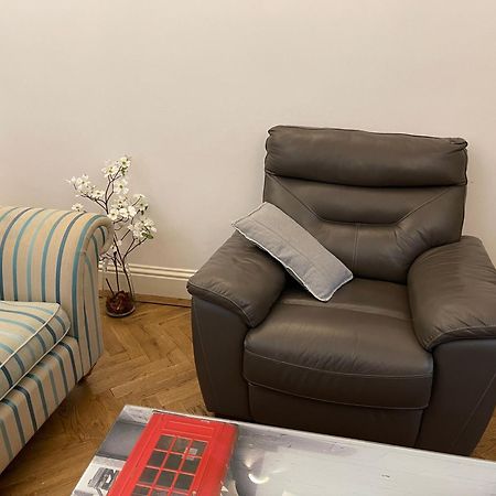 London Luxe Rooms Surbiton Bagian luar foto